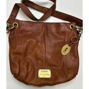 Fossil Long Live Vintage Distressed Brown Leather Crossbody Bag Key Charm Boho